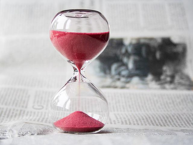 Hourglass Procrastination - Sark Labs